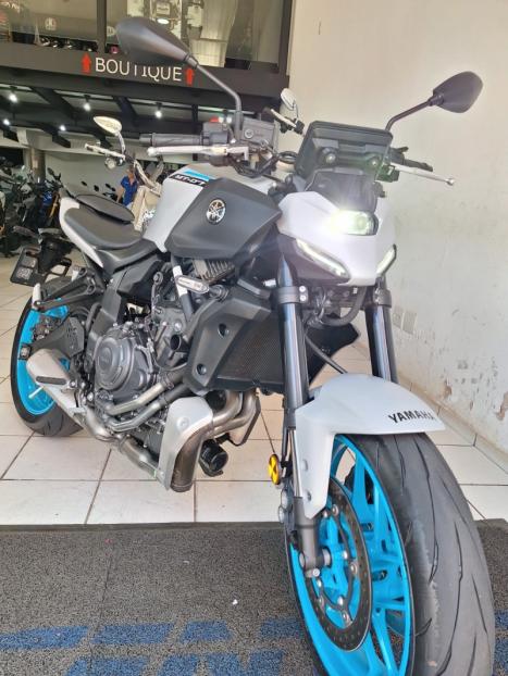YAMAHA MT-07 700 ABS, Foto 5
