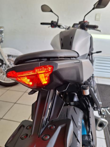 YAMAHA MT-07 700 ABS, Foto 15