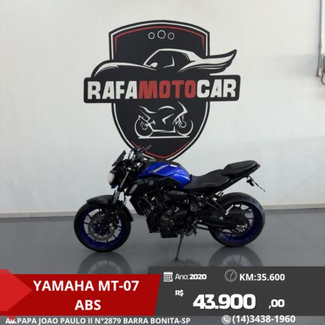 YAMAHA MT-07 700 ABS, Foto 1