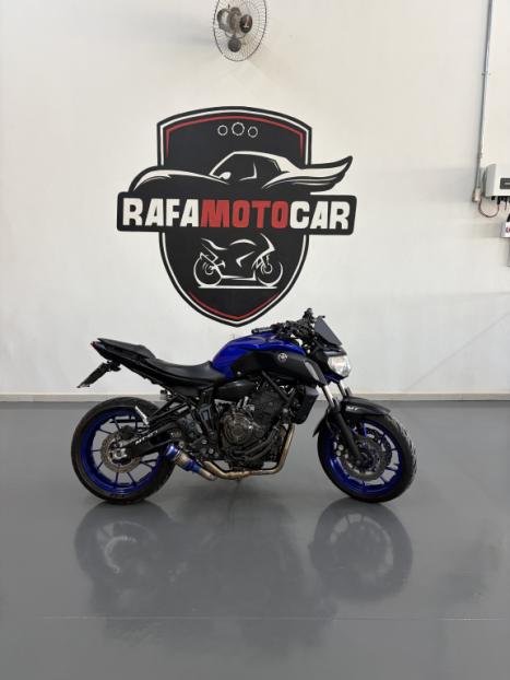 YAMAHA MT-07 700 ABS, Foto 5