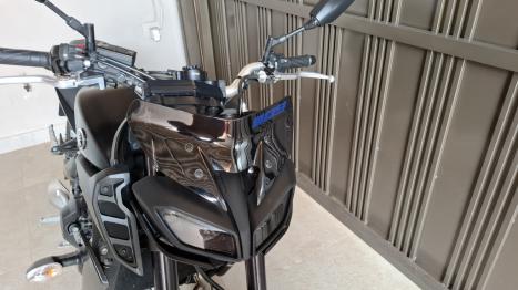 YAMAHA MT-09 850 , Foto 6