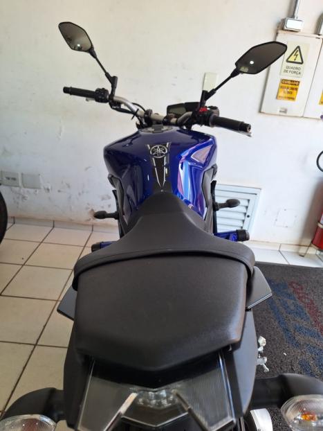 YAMAHA MT-09 850 ABS, Foto 15