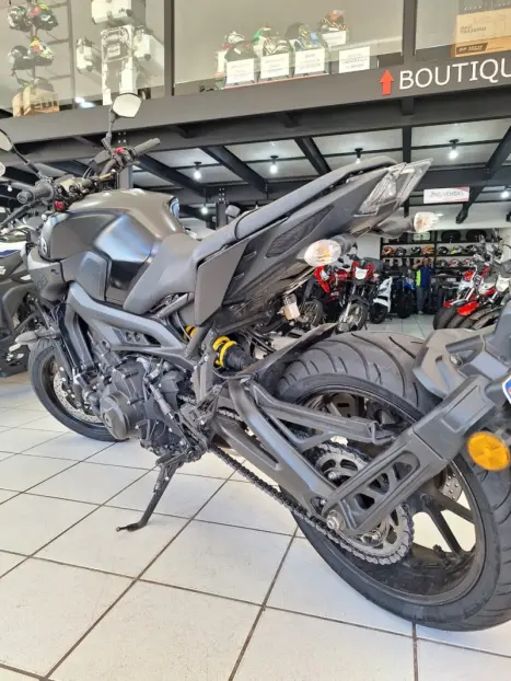 YAMAHA MT-09 850 ABS, Foto 7
