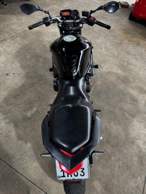 YAMAHA XJ6 600 F, Foto 4