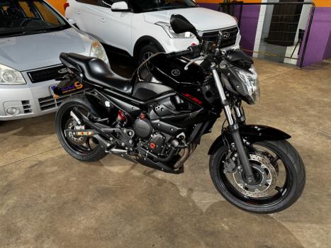 YAMAHA XJ6 600 F, Foto 2