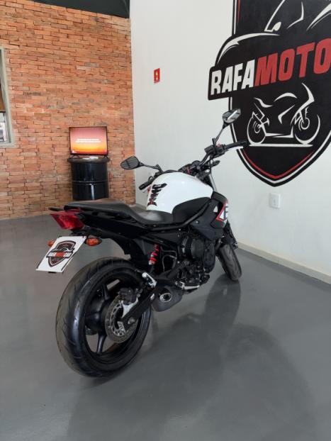 YAMAHA XJ6 600 F, Foto 3