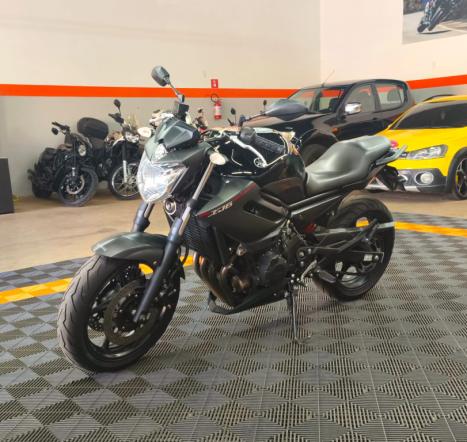 YAMAHA XJ6 600 N, Foto 2