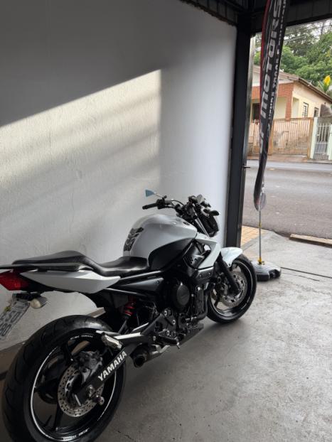 YAMAHA XJ6 600 N, Foto 5