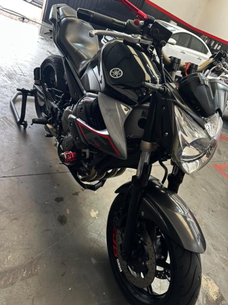 YAMAHA XJ6 600 N, Foto 2