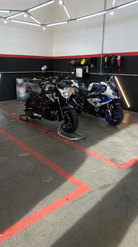 YAMAHA XJ6 600 N, Foto 3