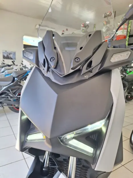 YAMAHA Xmax 250 , Foto 16