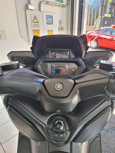 YAMAHA Xmax 250 , Foto 21