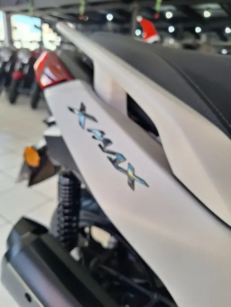 YAMAHA Xmax 250 , Foto 22