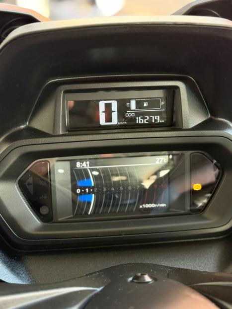 YAMAHA Xmax 250 , Foto 3