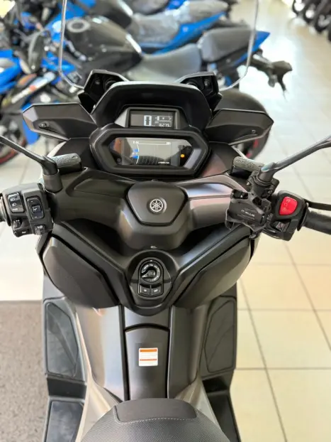 YAMAHA Xmax 250 , Foto 15