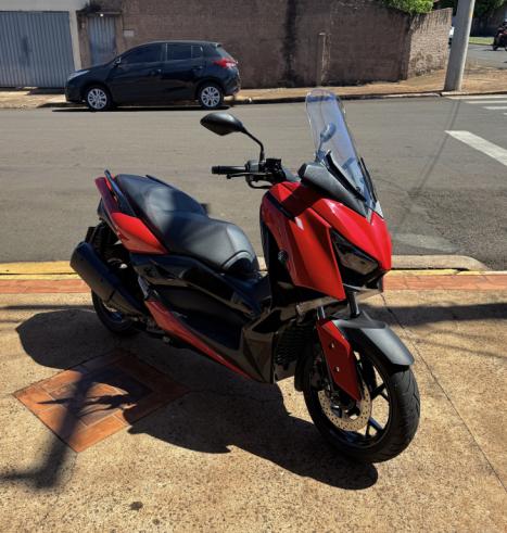 YAMAHA Xmax 250 , Foto 2