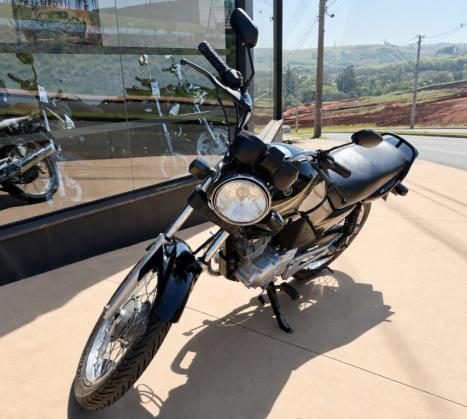YAMAHA YBR 125 E, Foto 4