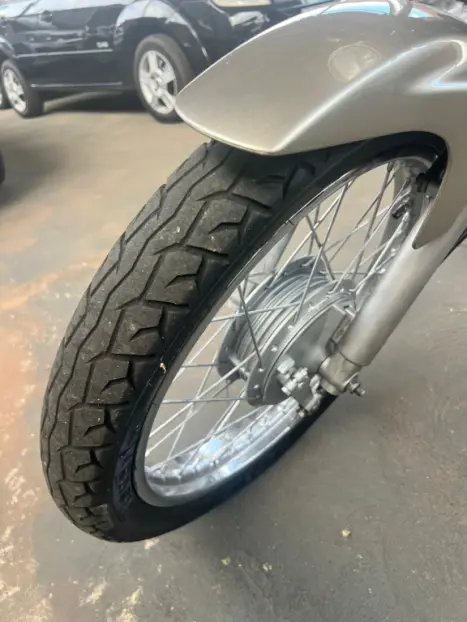 YAMAHA YBR 125 K, Foto 10