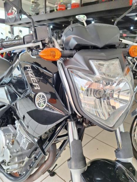 YAMAHA YS Fazer 250 , Foto 12