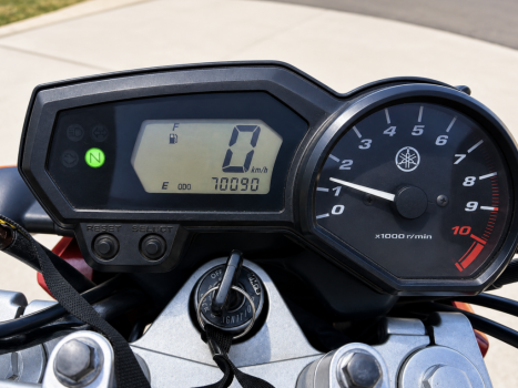YAMAHA YS Fazer 250 , Foto 5