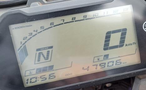 YAMAHA YZF R3 320 ABS, Foto 6