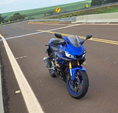 YAMAHA YZF R3 320 ABS, Foto 8