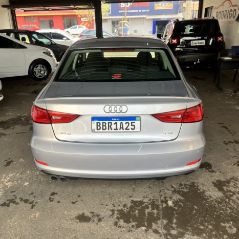 AUDI A3 Sedan 1.4 16V 4P TFSI ATTRACTION S-TRONIC AUTOMTICO, Foto 5