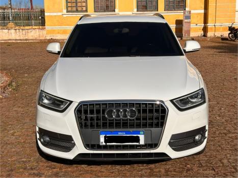 AUDI Q3 2.0 4P TFSI AMBIENTE QUATTRO S-TRONIC AUTOMTICO, Foto 2