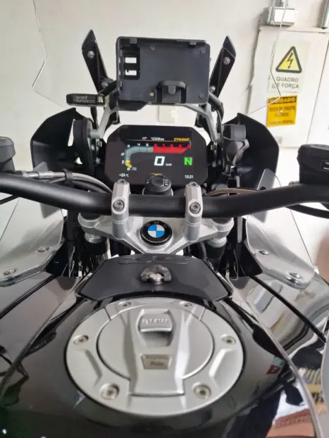 BMW R 1250 GS ADVENTURE TRIPLE BLACK, Foto 18