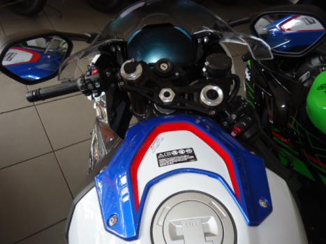 BMW S 1000 RR M CARBON, Foto 4