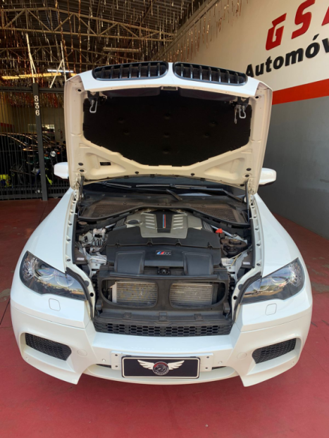 BMW X5 4.4 M V8 32V 4P BI-TURBO AUTOMTICO, Foto 39