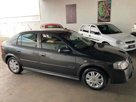 CHEVROLET Astra Hatch 2.0 4P ELEGANCE FLEX, Foto 3