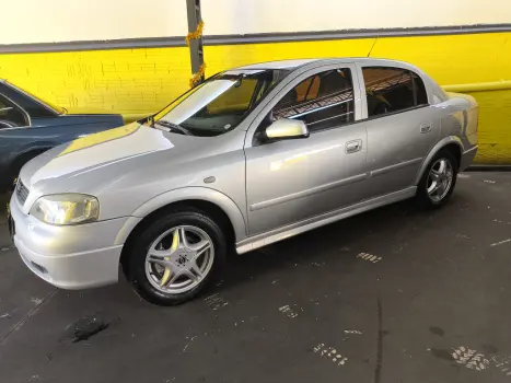 CHEVROLET Astra Sedan 1.8 4P GL, Foto 1