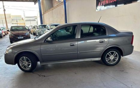 CHEVROLET Astra Sedan 1.8 4P GL ALCOOL, Foto 2