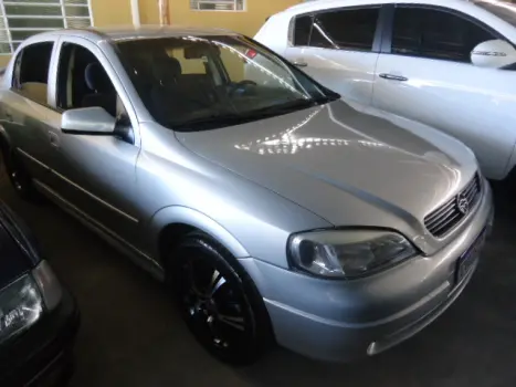 CHEVROLET Astra Sedan 1.8 4P GL, Foto 2