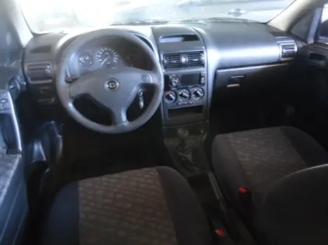 CHEVROLET Astra Sedan 1.8 4P GL, Foto 4