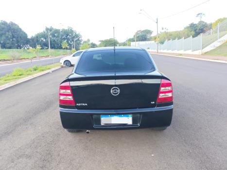 CHEVROLET Astra Sedan 1.8 4P GL ALCOOL, Foto 2