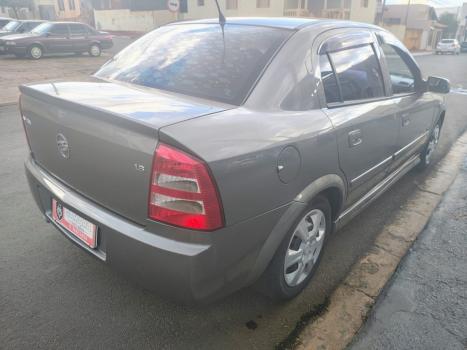 CHEVROLET Astra Sedan 1.8 4P CONFORT LCOOL, Foto 5