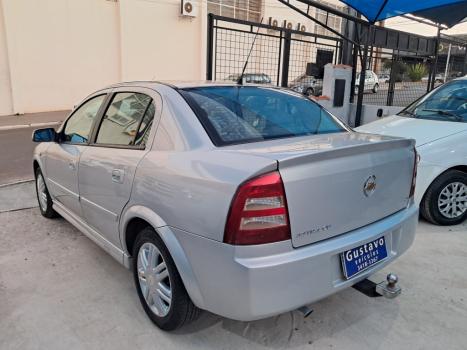 CHEVROLET Astra Sedan 2.0 4P CD, Foto 4