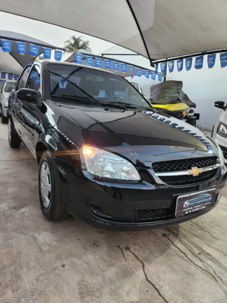 CHEVROLET Classic Sedan 1.0 4P VHCE FLEX LS, Foto 2