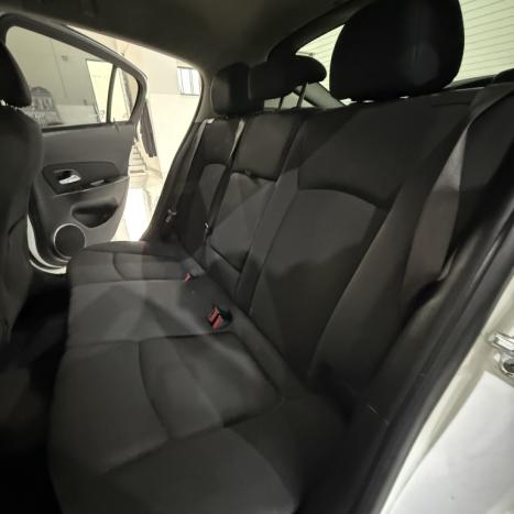 CHEVROLET Cruze Hatch 1.8 16V 4P LT SPORT6 FLEX, Foto 9
