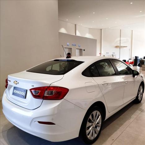CHEVROLET Cruze Sedan 1.4 16V 4P LT FLEX TURBO AUTOMTICO, Foto 4