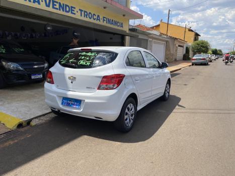 CHEVROLET Onix Hatch 1.0 4P FLEX LT, Foto 4