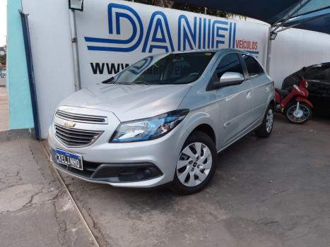 CHEVROLET Onix Hatch 1.0 4P FLEX LS, Foto 2