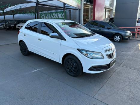 CHEVROLET Onix Hatch 1.4 4P FLEX LT, Foto 1