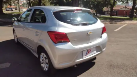 CHEVROLET Onix Hatch 1.0 4P FLEX JOY, Foto 5