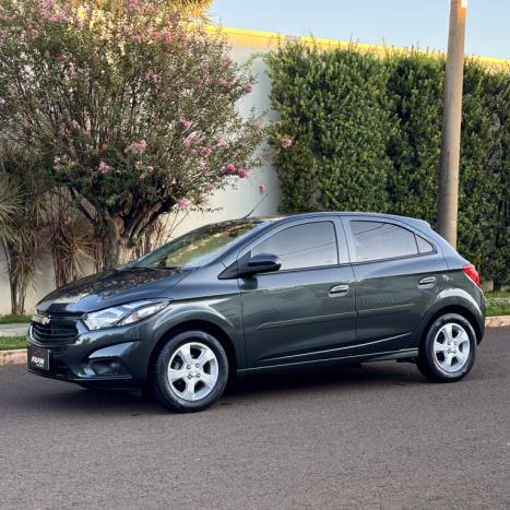 CHEVROLET Onix Hatch 1.4 4P FLEX LT, Foto 3