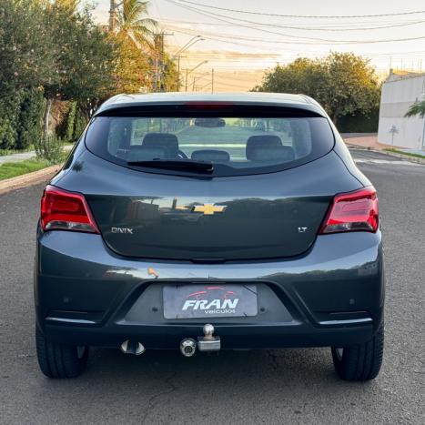 CHEVROLET Onix Hatch 1.4 4P FLEX LT, Foto 8