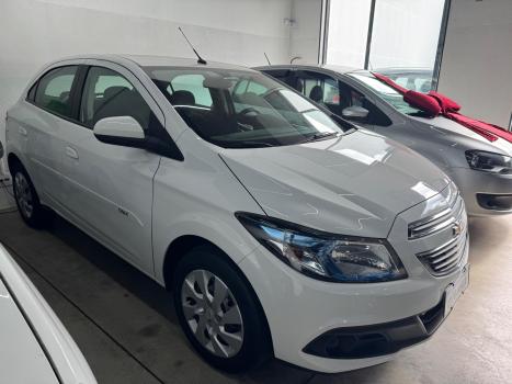 CHEVROLET Onix Hatch 1.4 4P FLEX LT, Foto 2