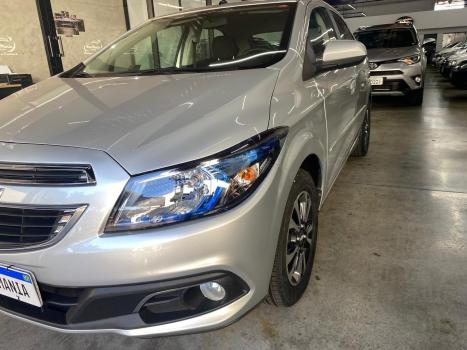CHEVROLET Onix Hatch 1.4 4P FLEX LTZ, Foto 4